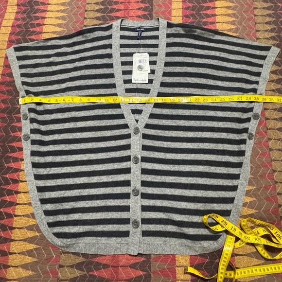 Splendid Women S Grey Striped Wool/Cashmere Blend Buttons Front Cardigan Poncho - Picture 6 of 9